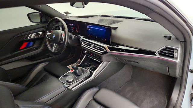 2023 BMW M2 Coupe w/ M Carbon Roof, Live Cockpit Pro & Lightning Pkg - 23009722 - 24