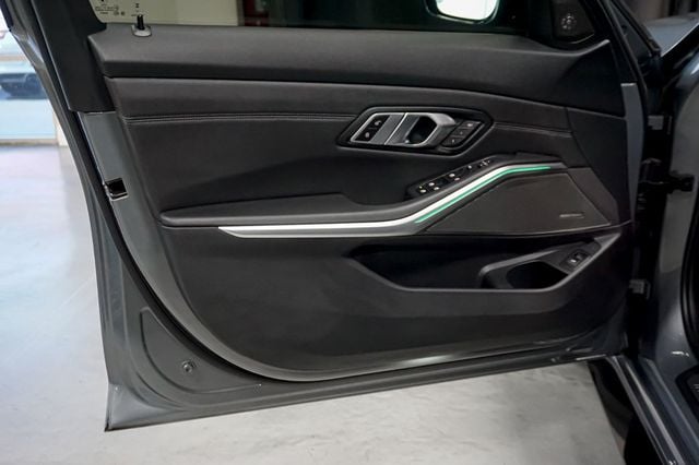 2023 BMW M3 *Competition xDrive* *Executive Package* *Carbon Roof* - 22971751 - 17