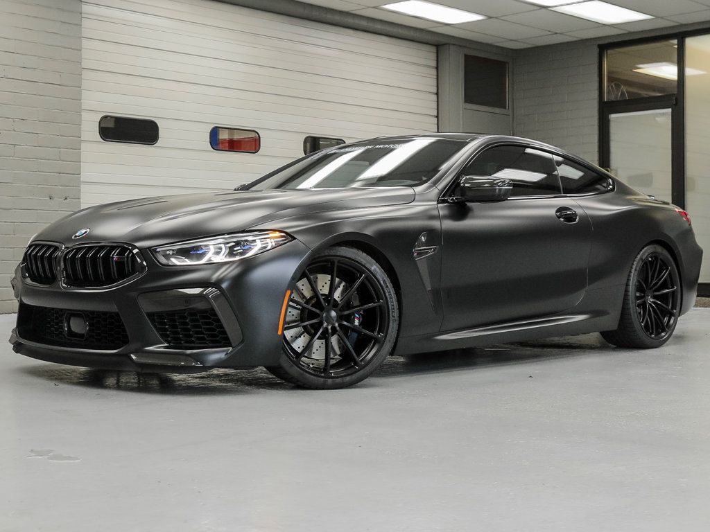 BMW M8 photo 2