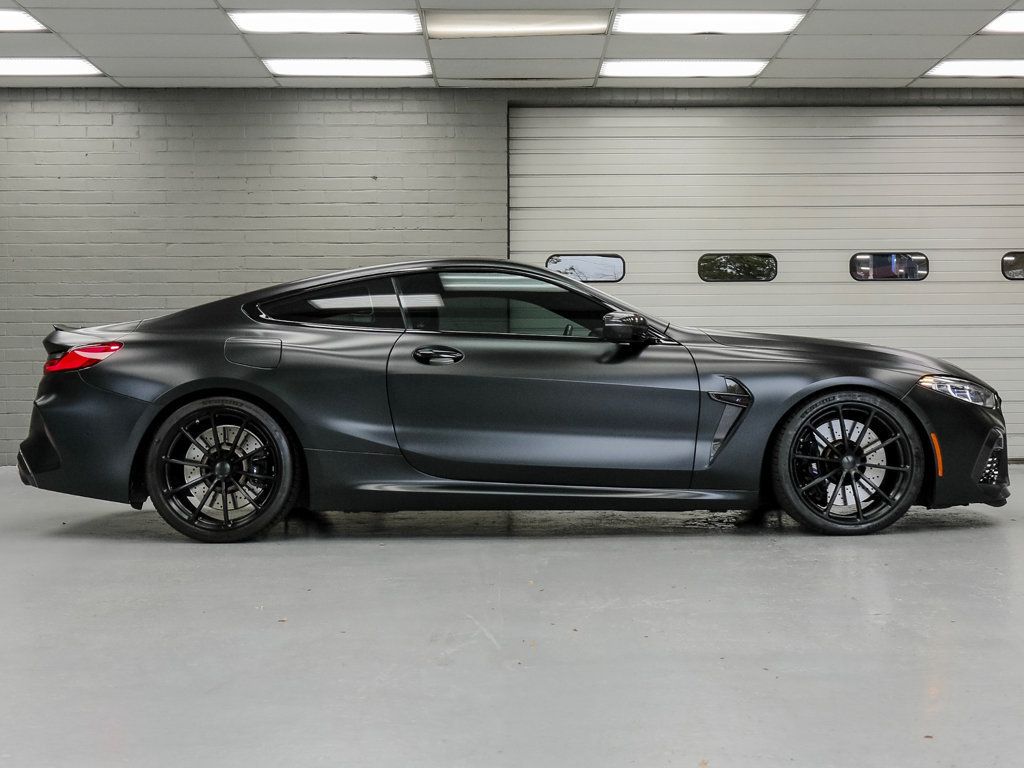 BMW M8 photo 3