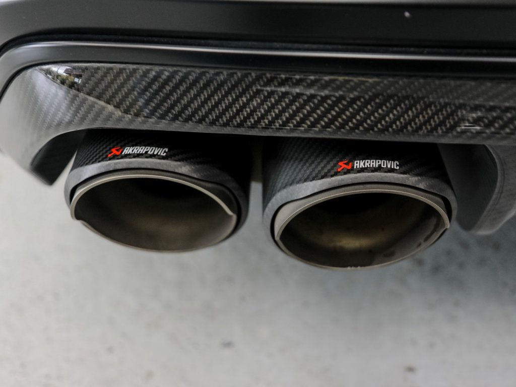 BMW M8 photo 32