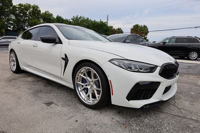 2023 BMW M8