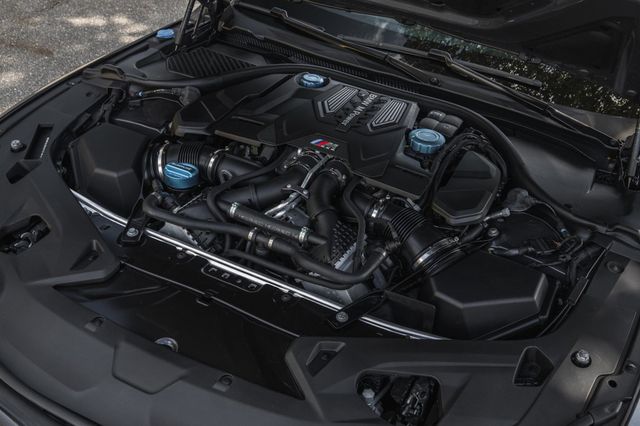 2023 BMW M8 Competition Gran - 23005980 - 34