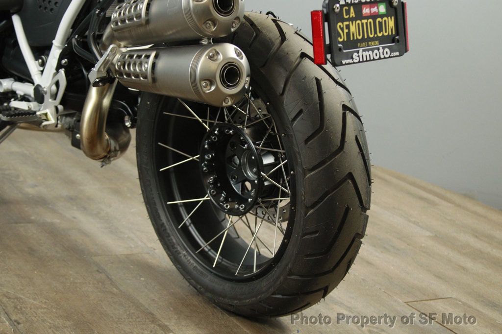 2023 BMW R nineT Scrambler Only 13 Miles! - 22982490 - 21