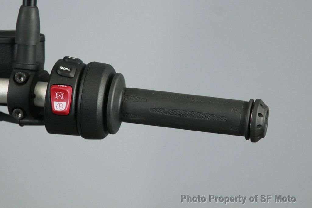 2023 BMW R nineT Scrambler Only 13 Miles! - 22982490 - 31