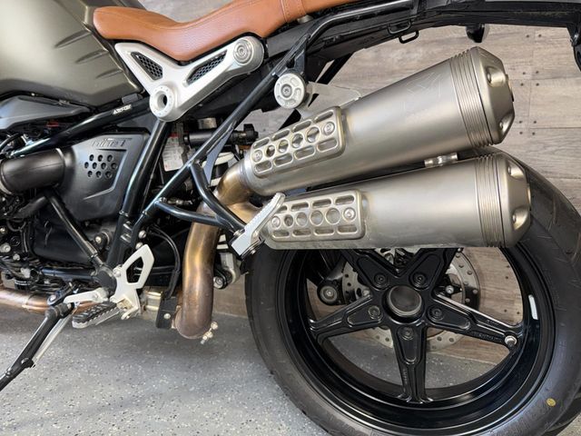 2023 BMW R nineT Scrambler SUPER CLEAN! - 22965773 - 13