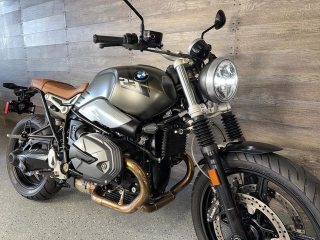 2023 BMW R nineT Scrambler SUPER CLEAN! - 22965773 - 1