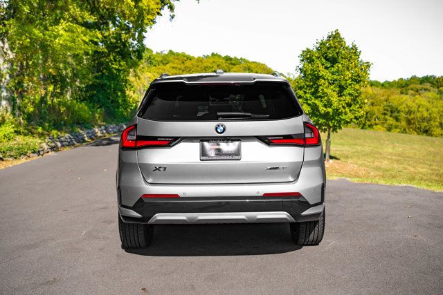 2023 BMW X1