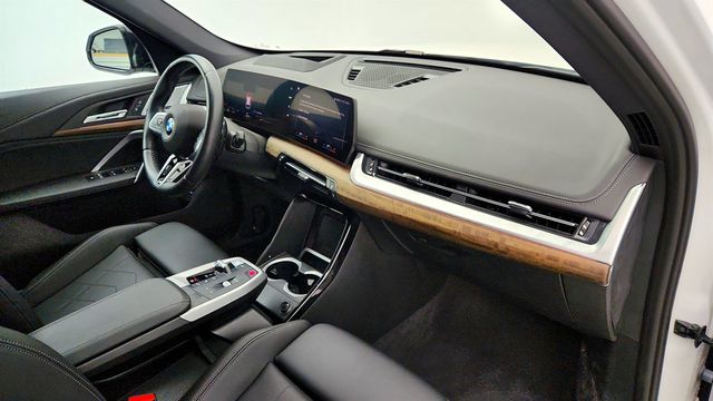 2023 BMW X1 xDrive28i SAV with Premium & M Sport Packages + 20’’ Wheels - 22963550 - 21