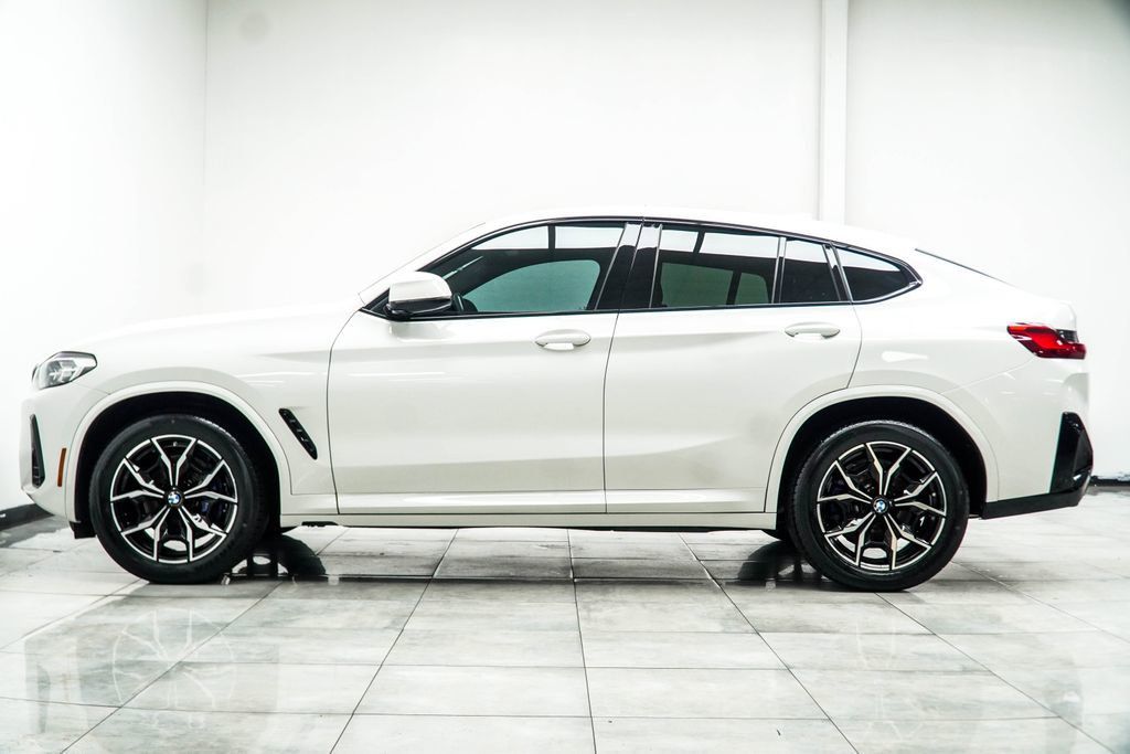 BMW X4 photo 10