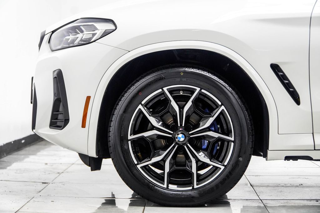 BMW X4 photo 11