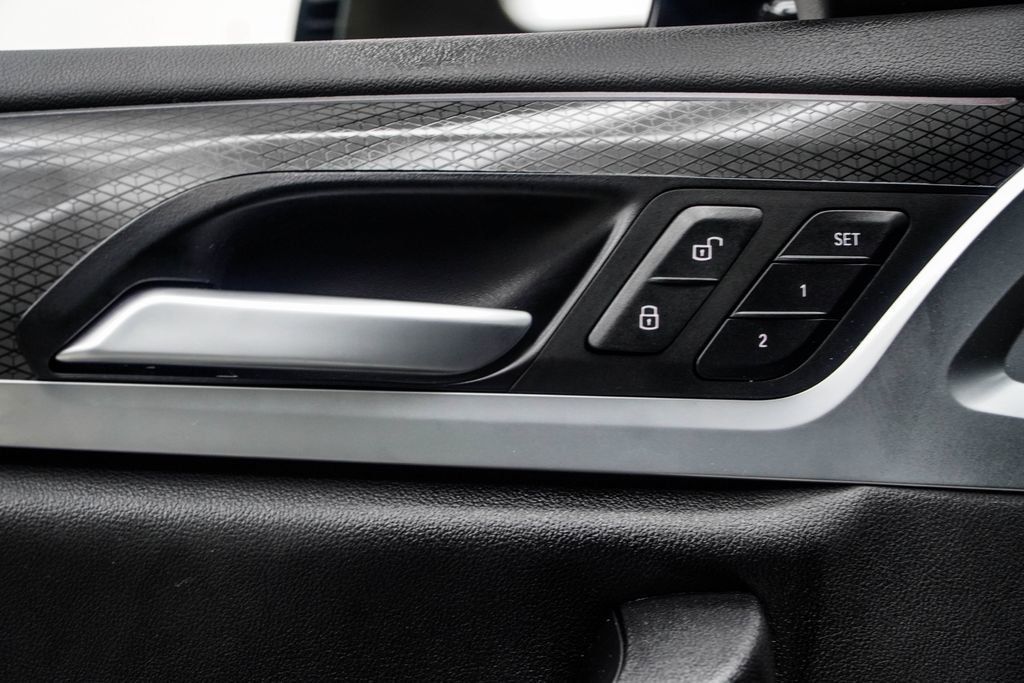 BMW X4 photo 43