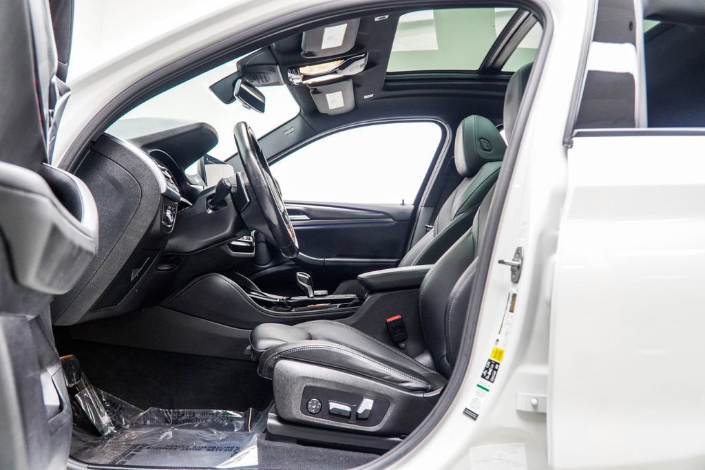 BMW X4 photo 46