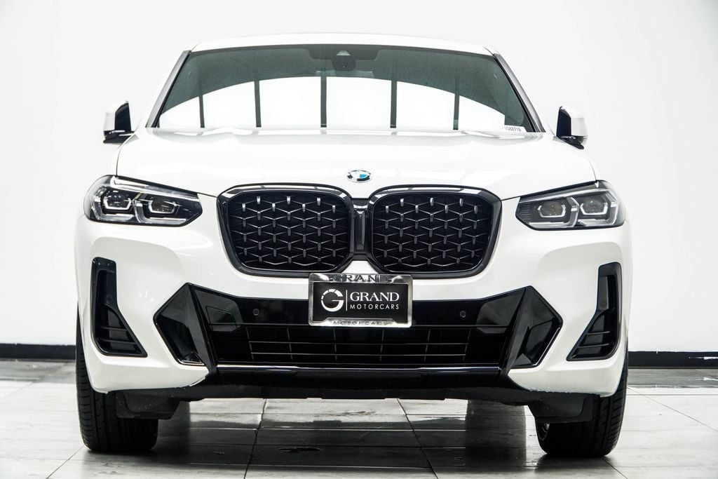 BMW X4 photo 8