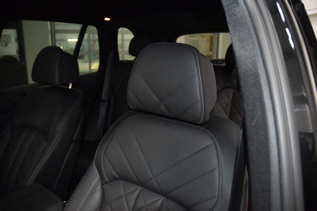 2023 BMW X5 M50i Sports Activity Vehicle - 22991642 - 38