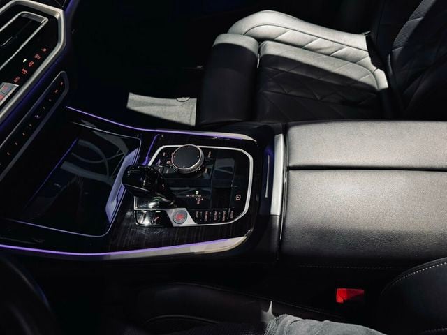 2023 BMW X5 MSRP$70,920/PanoRoof/PremiumPkg/HeatedSeats/22inWheels - 23057341 - 16