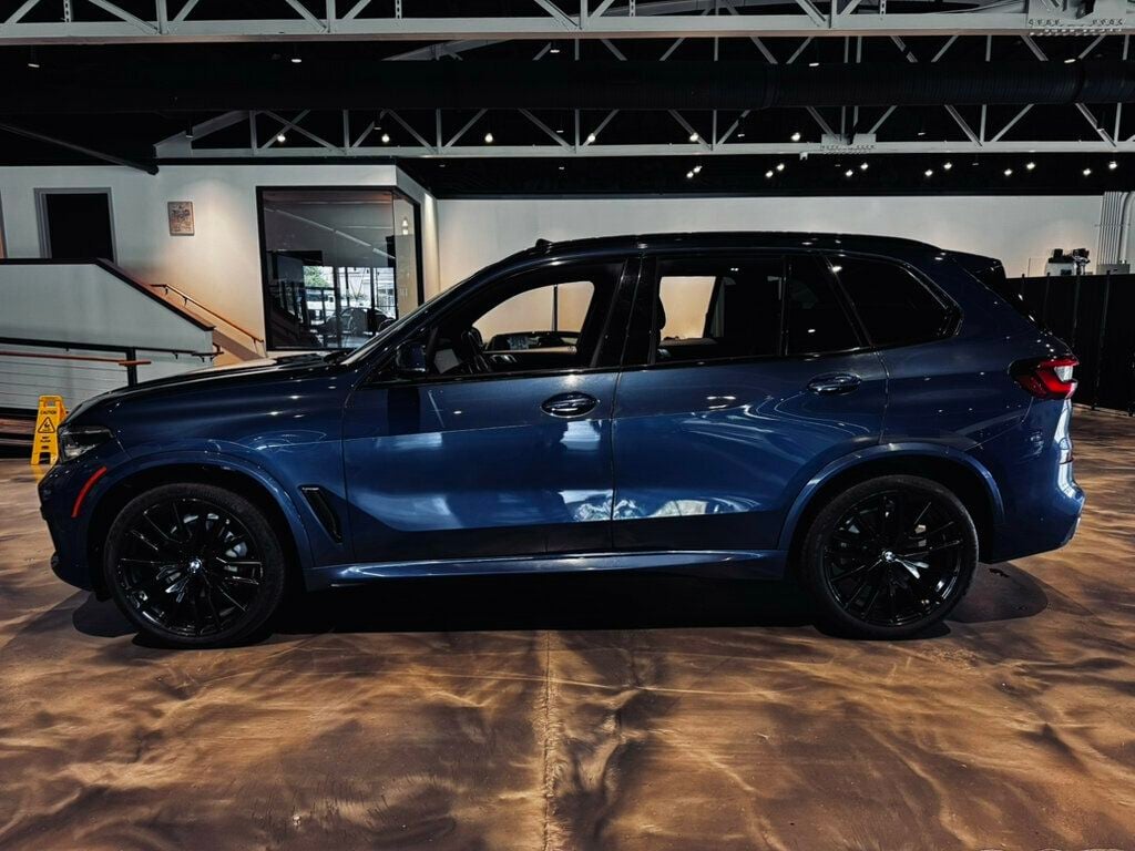 2023 BMW X5 MSRP$70,920/PanoRoof/PremiumPkg/HeatedSeats/22inWheels - 23057341 - 1