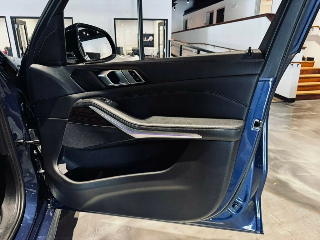 2023 BMW X5 MSRP$70,920/PanoRoof/PremiumPkg/HeatedSeats/22inWheels - 23057341 - 25
