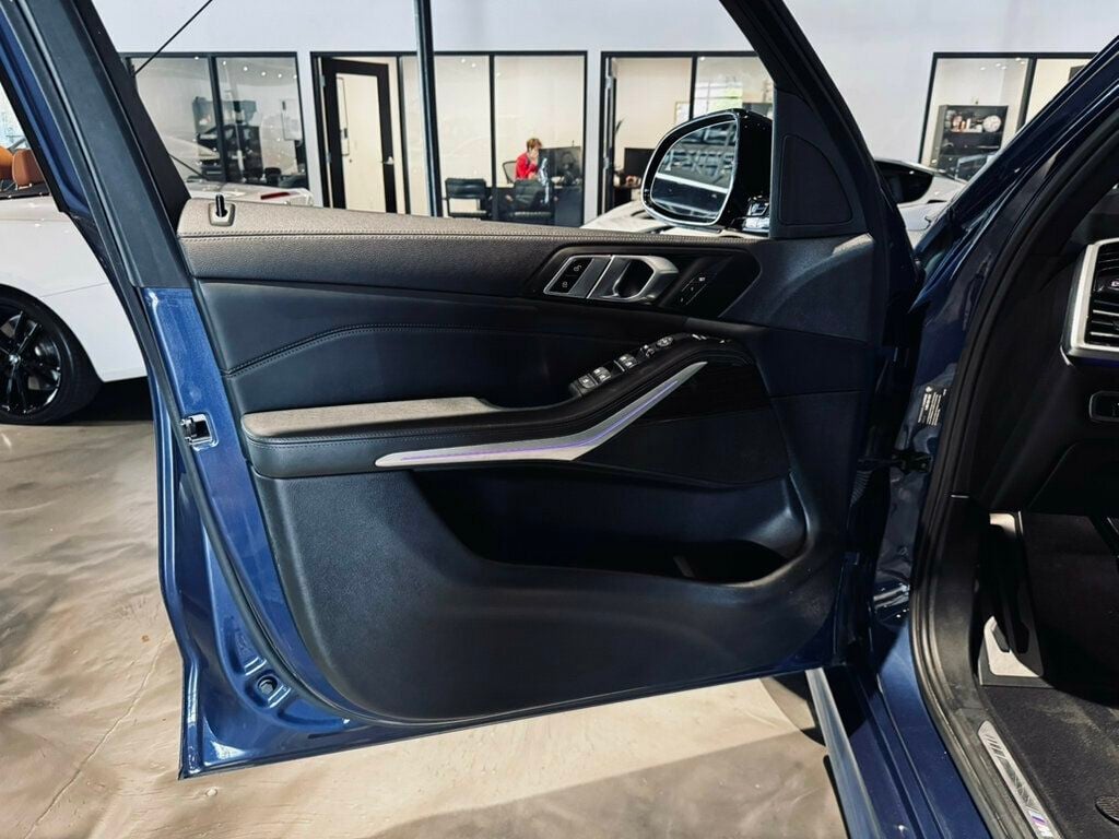 2023 BMW X5 MSRP$70,920/PanoRoof/PremiumPkg/HeatedSeats/22inWheels - 23057341 - 8