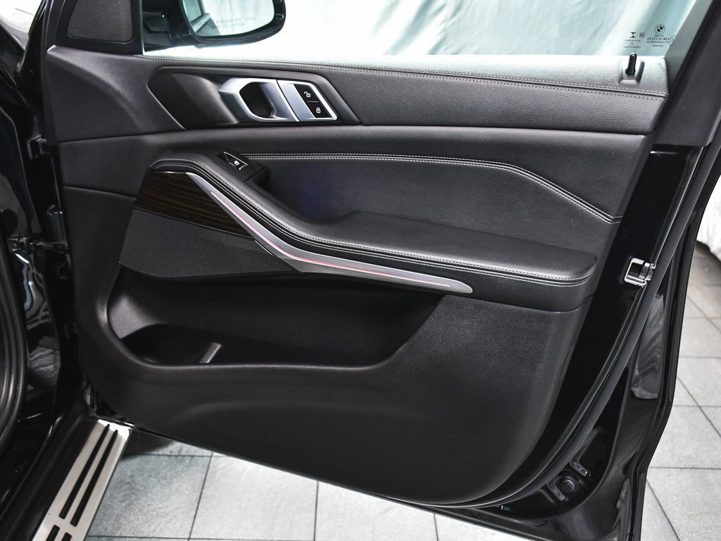 BMW X5 photo 13