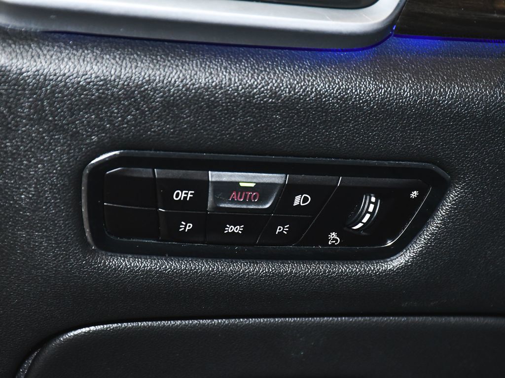 BMW X5 photo 16