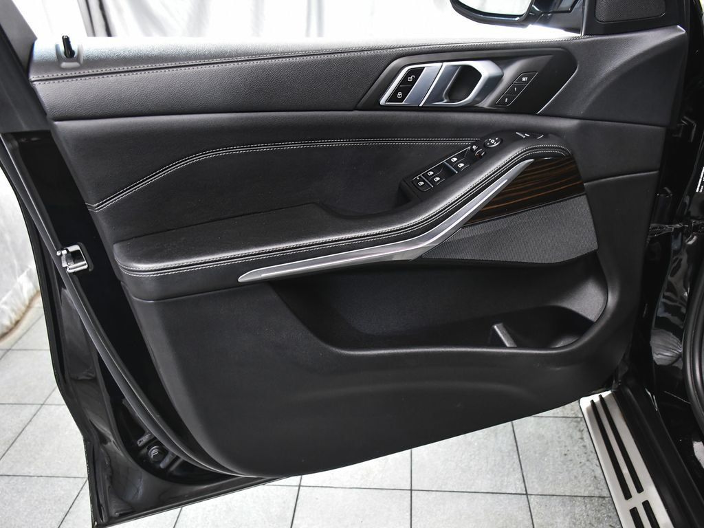BMW X5 photo 9