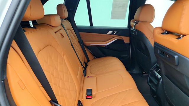 2023 BMW X5 xDrive40i SAV w/ M Sport Package & Premium Package - 23042598 - 22