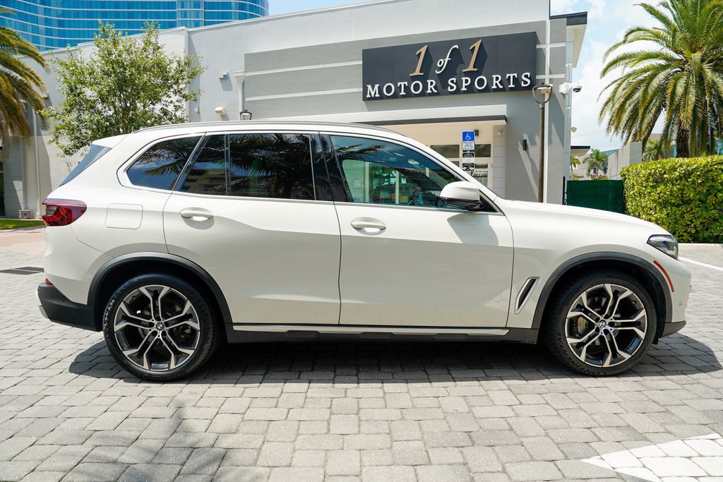2023 BMW X5 xDrive40i Sports Activity Vehicle - 23045846 - 33