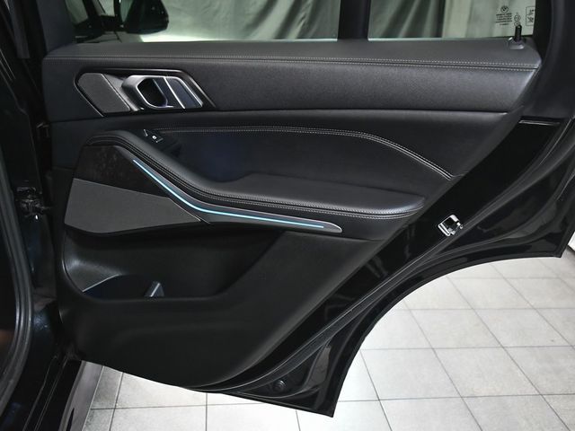 2023 BMW X5 xDrive45e - 22936008 - 13