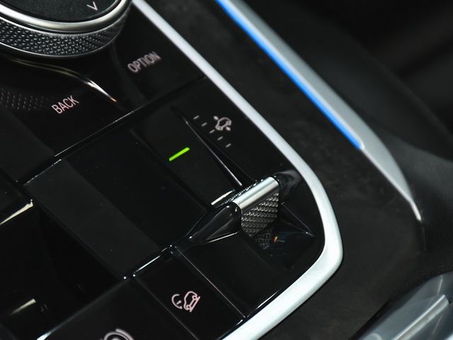 2023 BMW X5 xDrive45e - 22936008 - 52