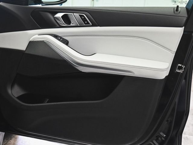 2023 BMW X5 xDrive45e - 22980521 - 9