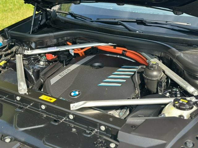 2023 BMW X5 xDrive45e Plug-In Hybrid - 22911753 - 16
