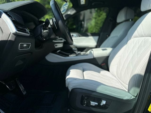 2023 BMW X5 xDrive45e Plug-In Hybrid - 22911753 - 19