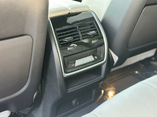 2023 BMW X5 xDrive45e Plug-In Hybrid - 22911753 - 29