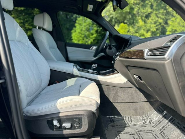 2023 BMW X5 xDrive45e Plug-In Hybrid - 22911753 - 35