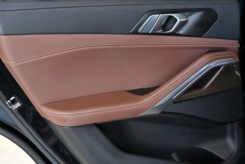 2023 BMW X6 2023 BMW X6 xDrive40i M Sport Package  - 22944707 - 11