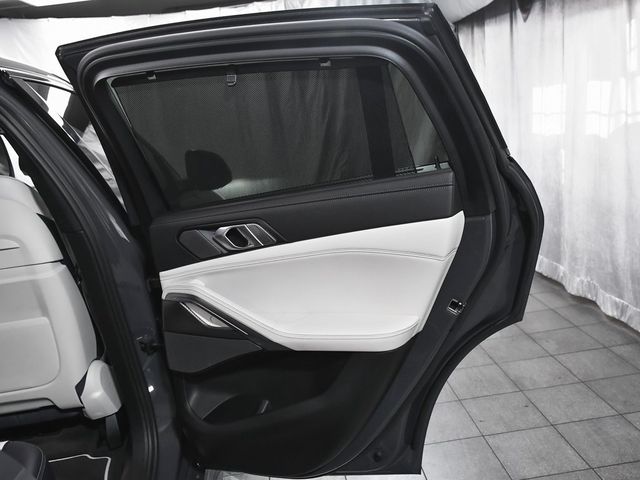 2023 BMW X6 M50i - 22938315 - 13