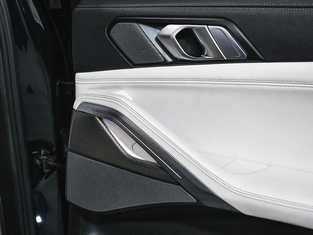 2023 BMW X6 M50i - 22938673 - 17