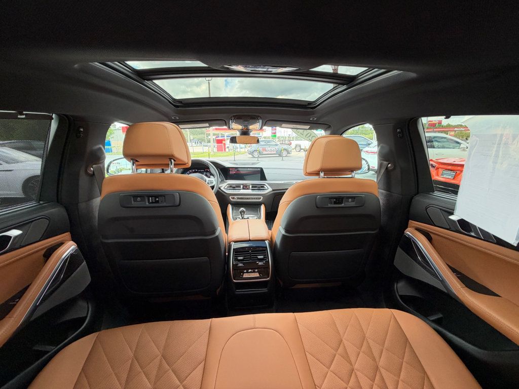 2023 BMW X6 M50i Sports Activity - 23080000 - 30