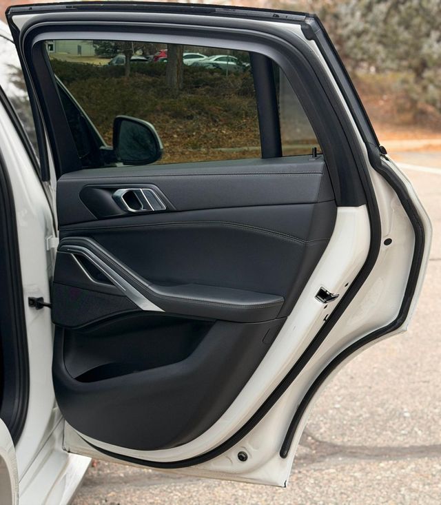 2023 BMW X6 M Sport xDrive40i Sports Activity - 22994792 - 27