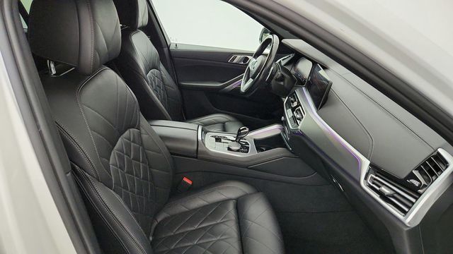 2023 BMW X6 xDrive40i SAC w/ M Sport, Premium & Parking Assistance Packages - 22950765 - 24