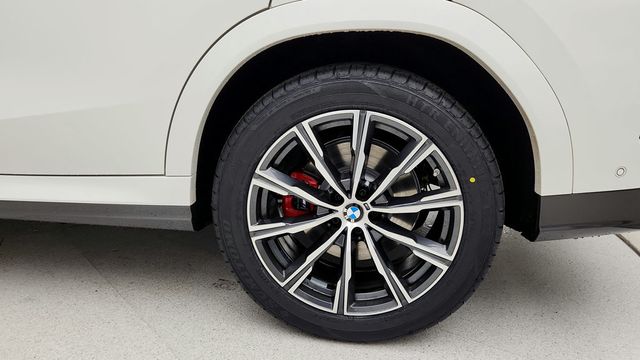 2023 BMW X6 xDrive40i SAC w/ M Sport, Premium & Parking Assistance Packages - 22950765 - 8