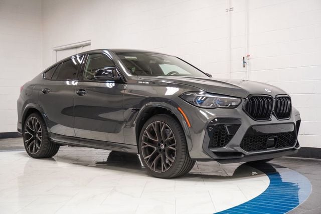 2023 BMW X6 M -'s photo