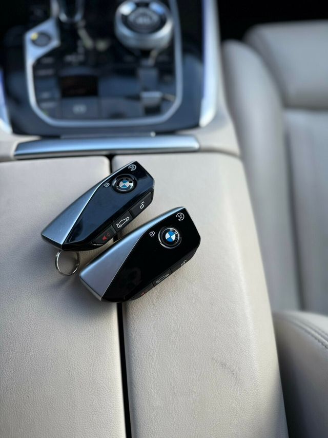 2023 BMW X7 ALPINA XB7 Sports Activity Vehicle - 22988927 - 25