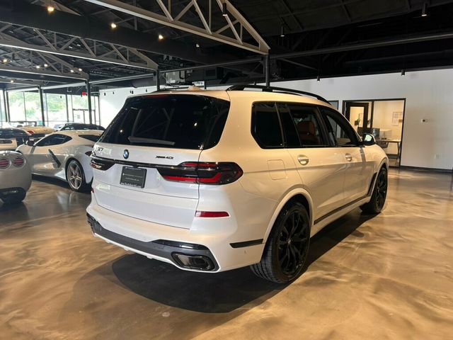 2023 BMW X7 xDrive40i's photo