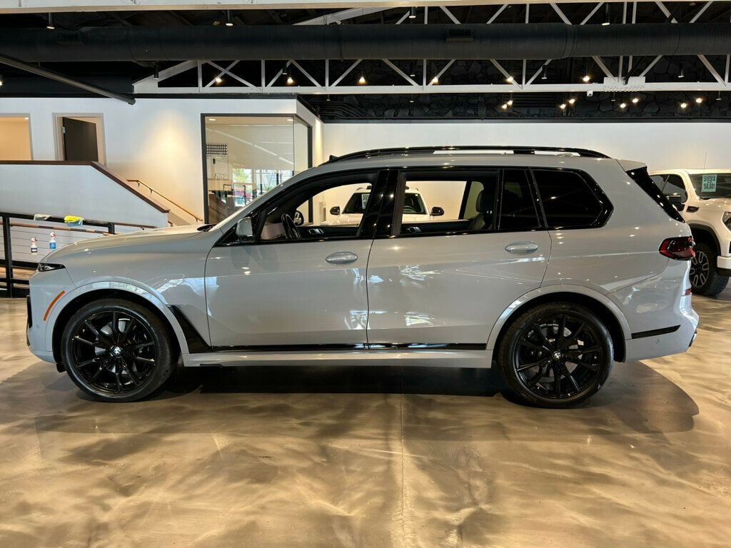 2023 Bmw X7 xDrive40i photo 2