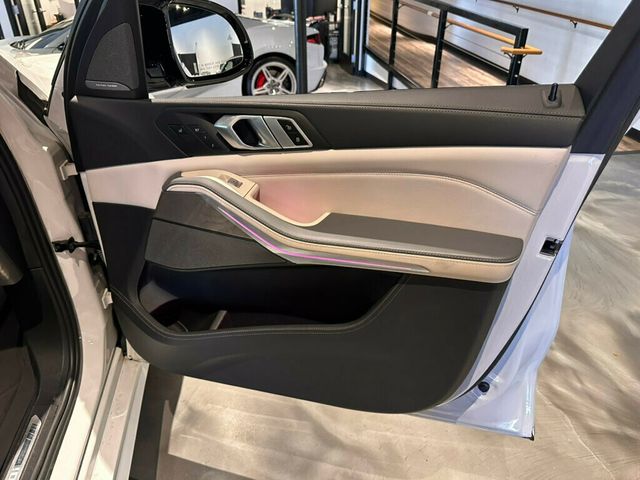 2023 BMW X7 M60/ExecutivePkg/DriveAssistProPkg/ClimateComfortPkg/Htd&CldSts - 23033197 - 24