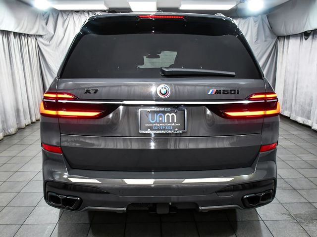 2023 BMW X7 M60i's photo