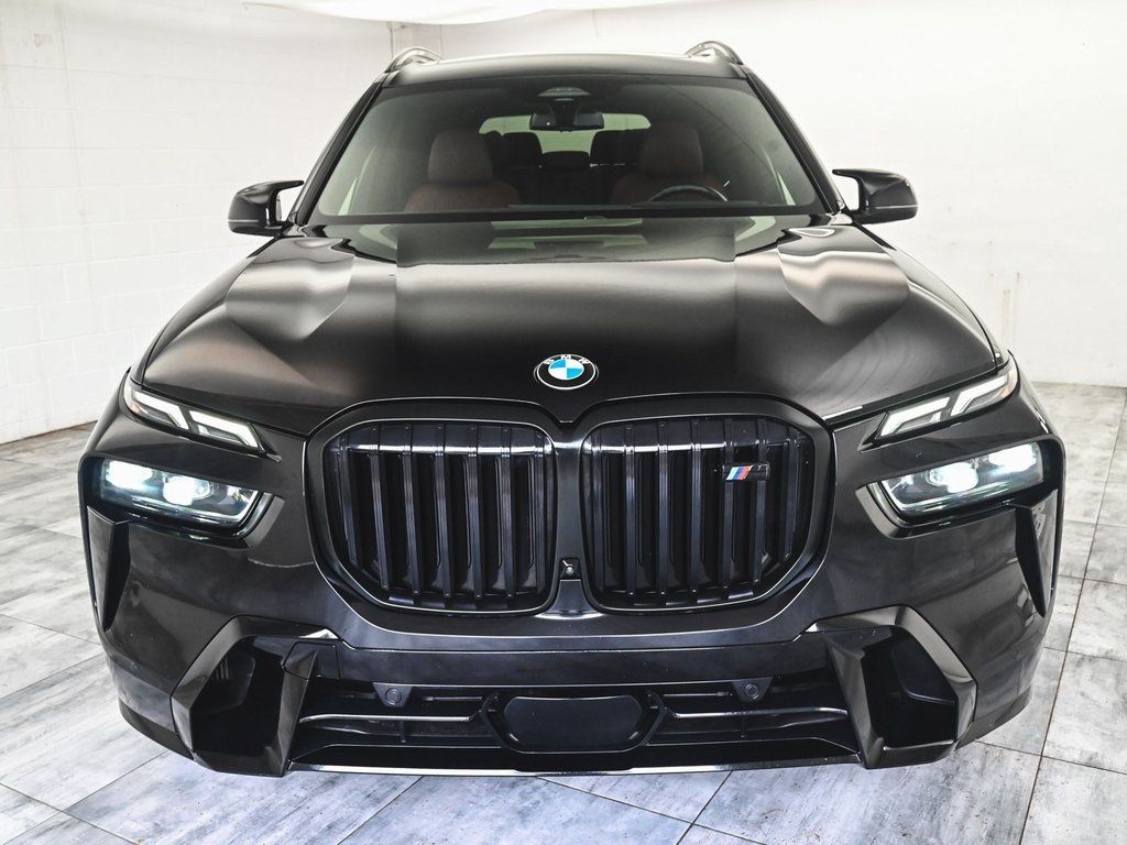 2023 Bmw X7 M60i photo 2