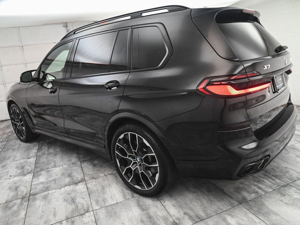 2023 Bmw X7 M60i photo 4